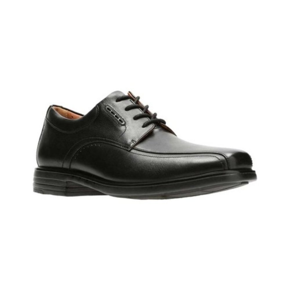 Clarks Men's UnKenneth Way black leather Derby Shoe